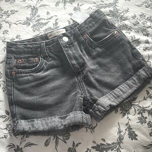 Levi Strauss & Co. classic short for girls. Dark Gray color. Size 10